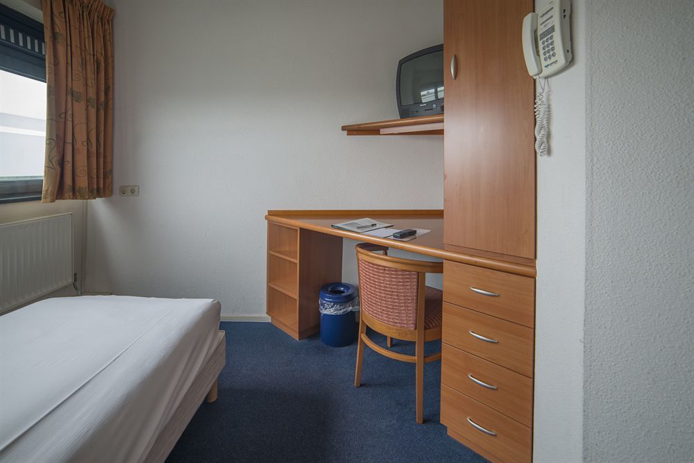 וחנינגן Hotel Wicc מראה חיצוני תמונה