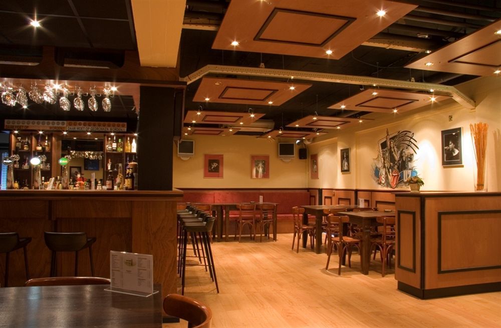 וחנינגן Hotel Wicc מראה חיצוני תמונה